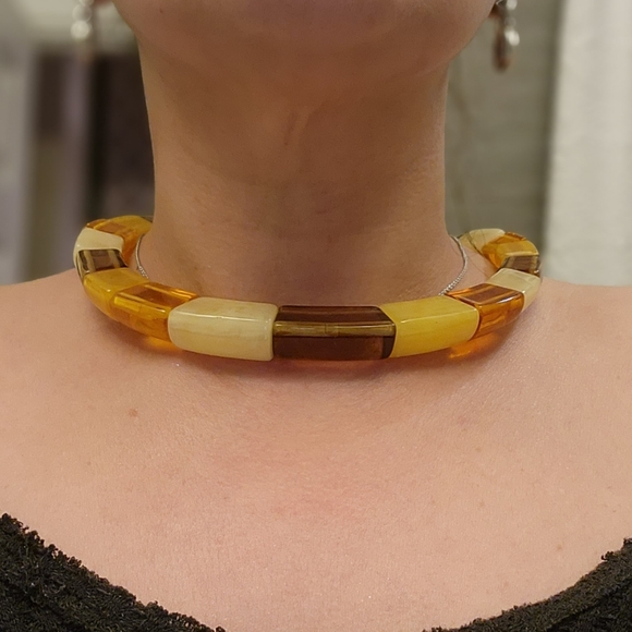 Necklace - Picture 4 of 4